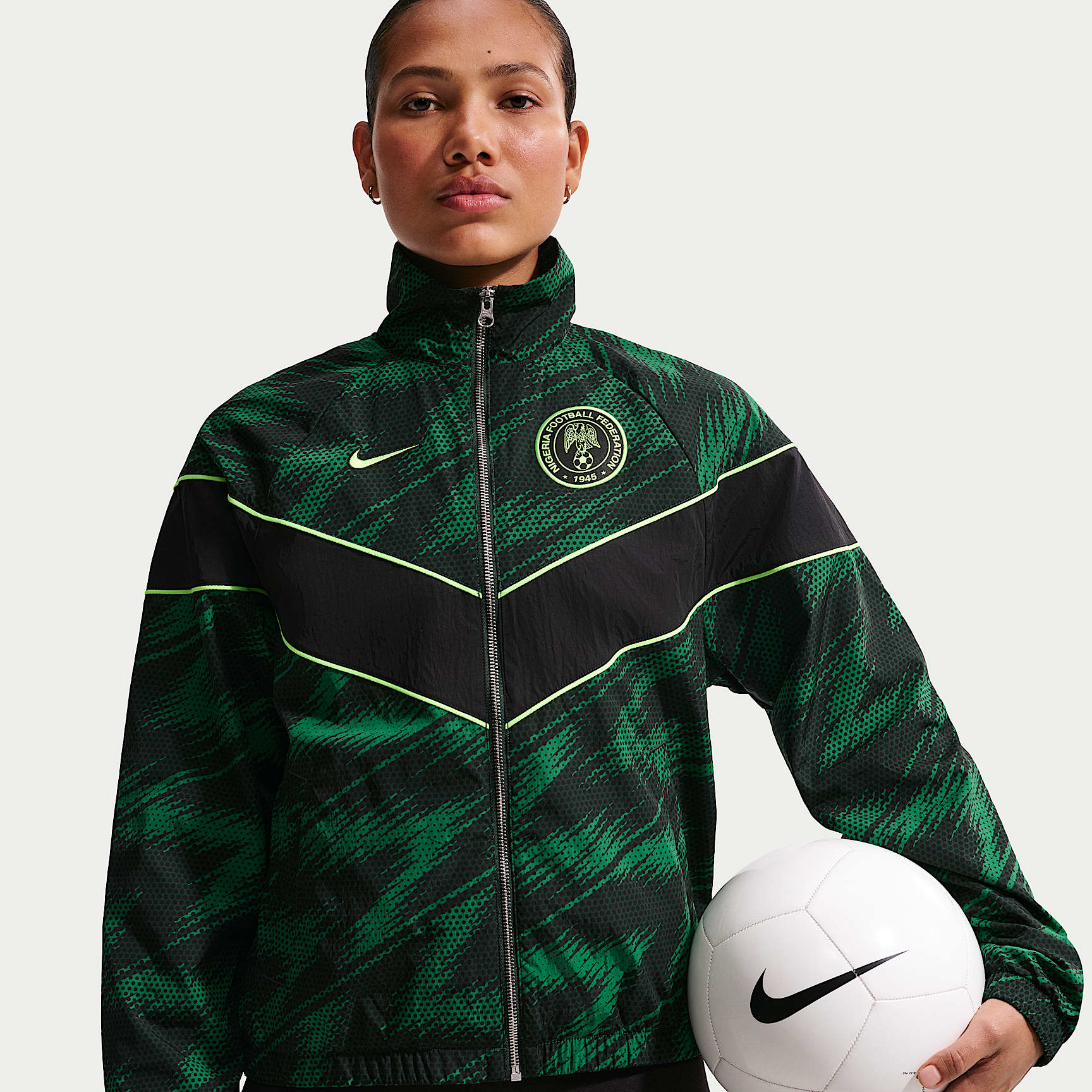 Nigeria Windrunner Women's Nike Football UV Woven Jacket. Nike ZA